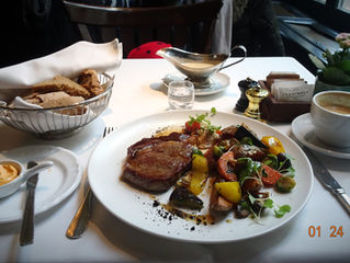 令人驚豔&驚喜的布達佩斯中央咖啡館