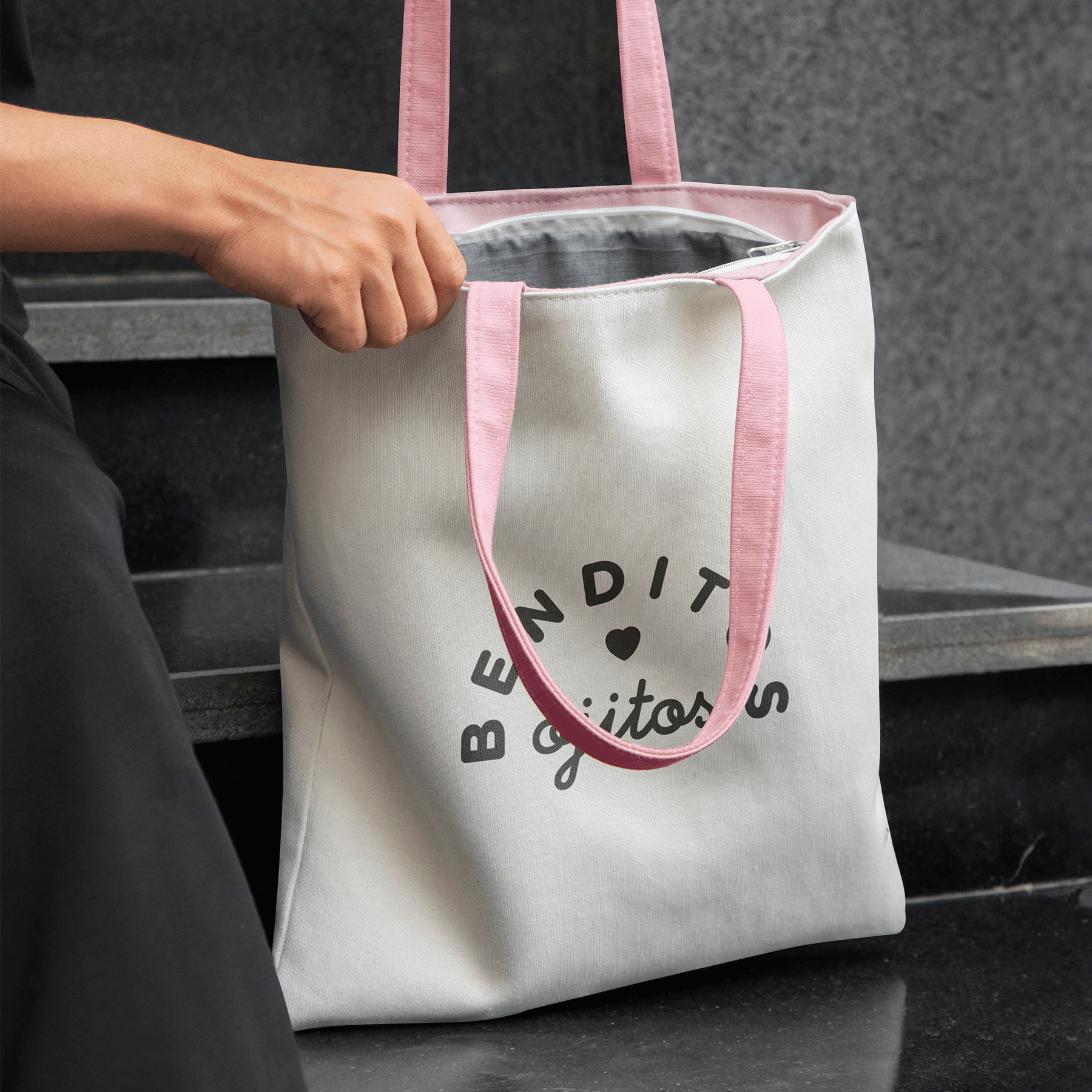 Benditos Ojitos Tote Bag.gif
