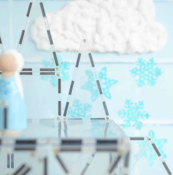 Thumbnail: Connetix Magnetic Tiles - 34 Piece Starter Pack - Clear