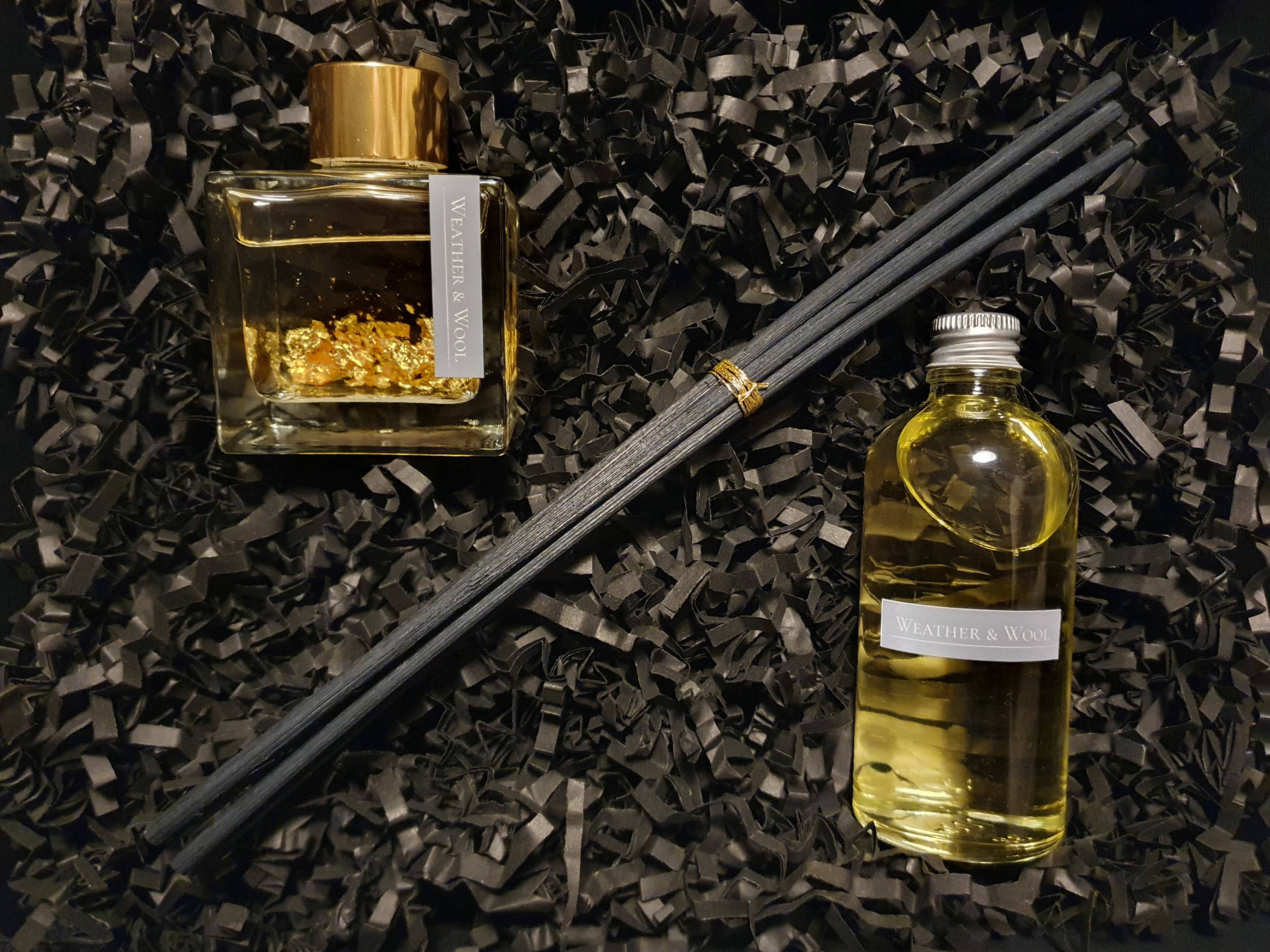 24 Carat Italian Gold Diffuser With Reeds and Refill.