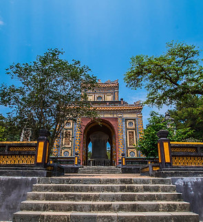 Hue Travel Guide Vietnam Tourism_0.jpg