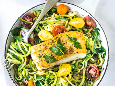 Lemony courgetti noodles with fish