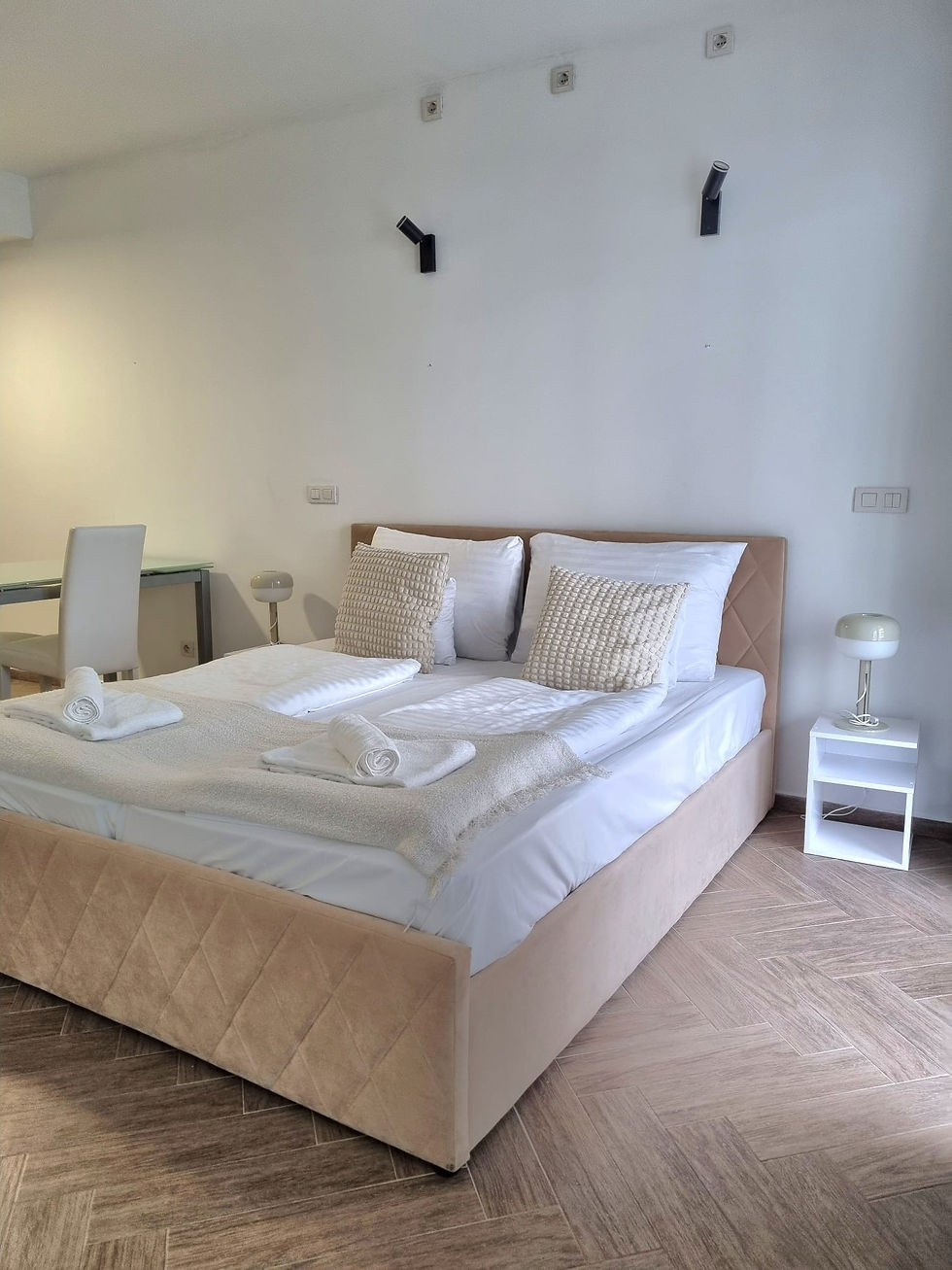 Studio apartment for rent in Budapest (district 6) - 900€/month - Available from March 1st 2026