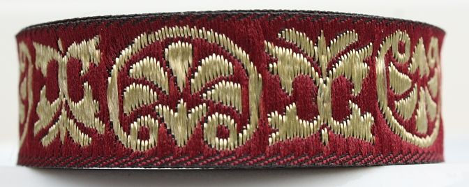 Jaquard_Bordeaux-Gold