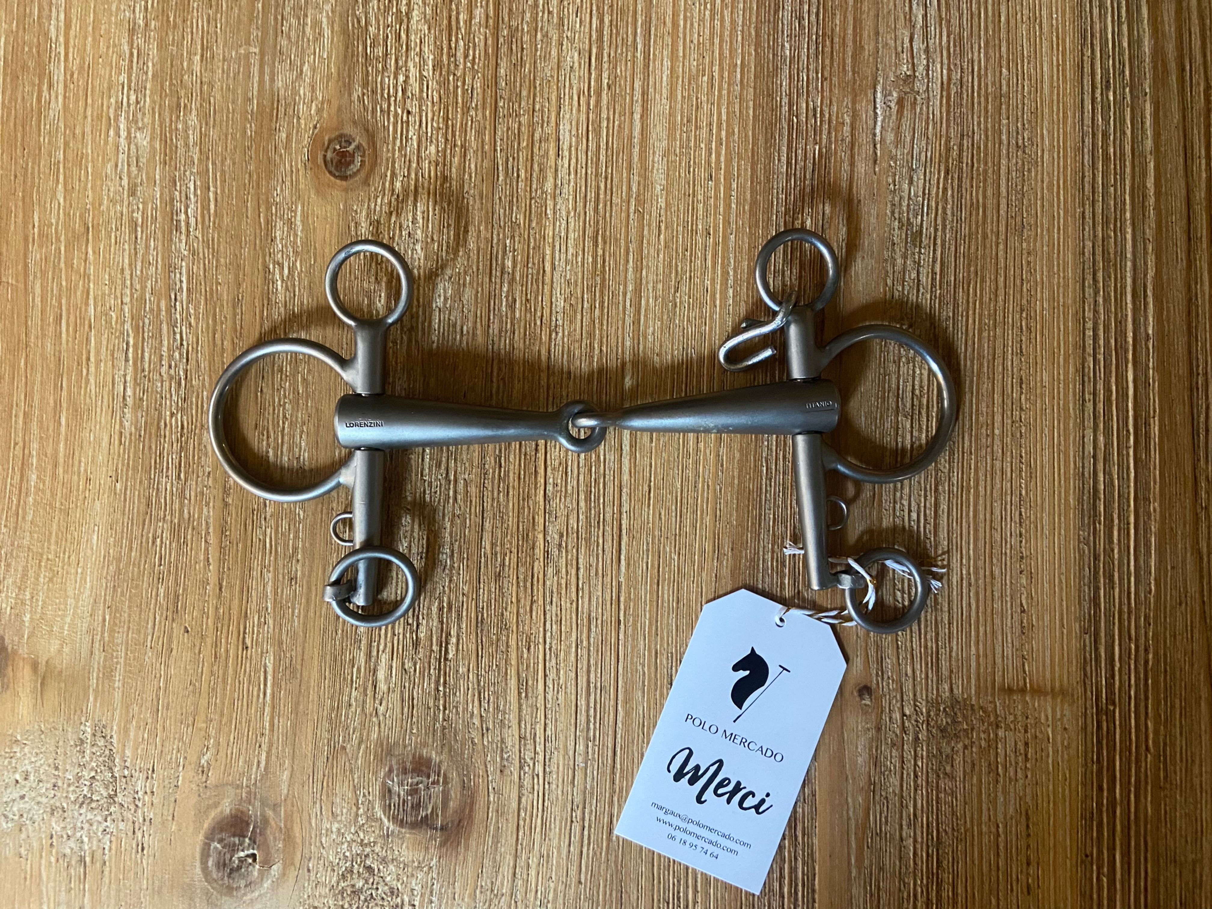 #B2 Pelham Lorenzini in Titanium