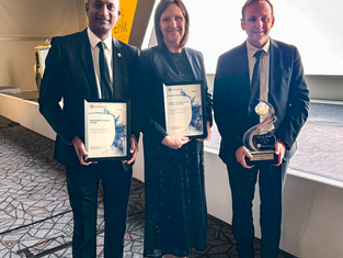 ENLIT Africa brings together key industry leaders to tackle Africa's energy and water challenges. aQuellé’s solar project, including a substantial battery installation of 11.6MWh, was nominated by Standard Bank, the platinum sponsors of the event. Kuben Govender from Standard Bank (pictured with Ruth Combrink and Nico Bosman) also received the Renewable Energy Award in honour of