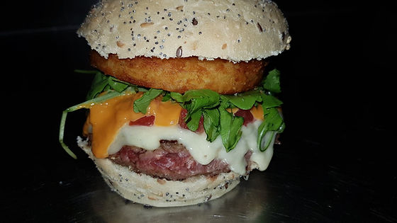 Montagnol (servi avec des frites)