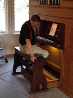 1004989_322736871201847_104762317_n