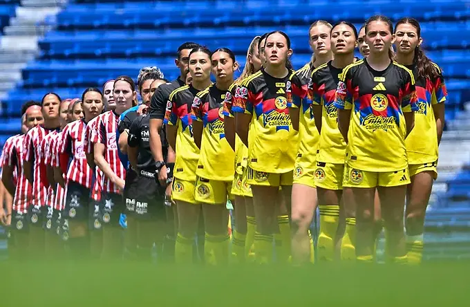 Bloqueos en Jalisco obligan a suspender el Clásico Nacional