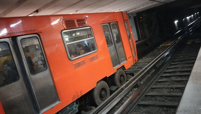 Metro CDMX inicia la semana con avance lento en cuatro línea
