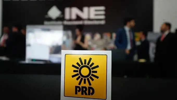 Disputa en el PRD en CDMX deja a trabajadores sin sueldo