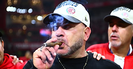 "Tráeme un champagne… que Copas sobran": El mensaje navideño del Turco Mohamed