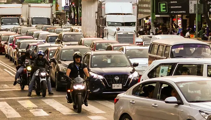 Hoy No Circula 11 de abril 2026