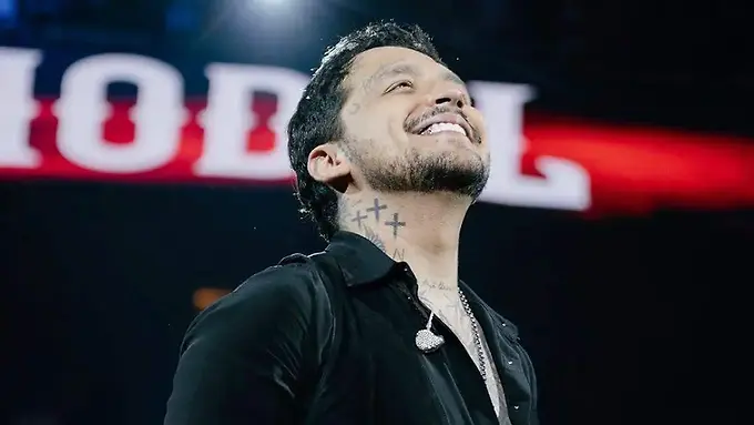 ¡Christian Nodal lo volvió a hacer! El Palenque de la Feria de San Marcos se convirtió en pura emoción y desamor