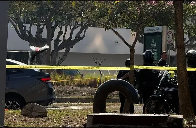 Se reporta ataque armado y ponchallantas en López Mateos