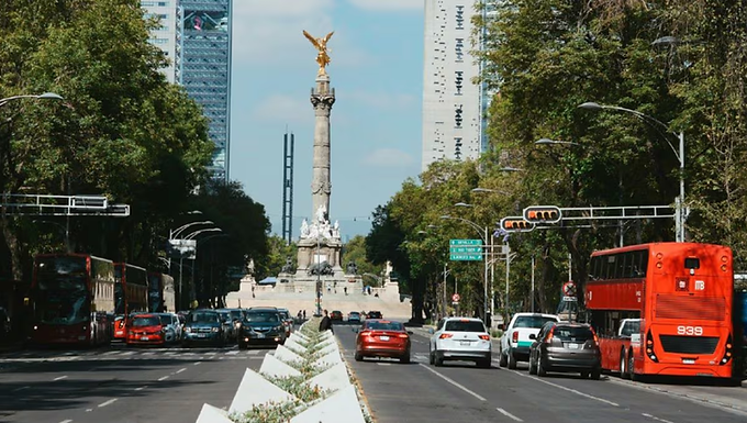 Hoy No Circula para el 26 de octubre de 2025