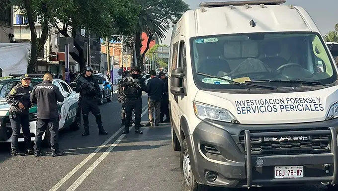 Secretaria particular y asesor de Clara Brugada, víctimas del doble homicidio