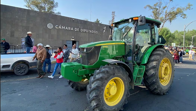 Campesinos inician bloqueos en San Lázaro por Ley Nacional de Agua