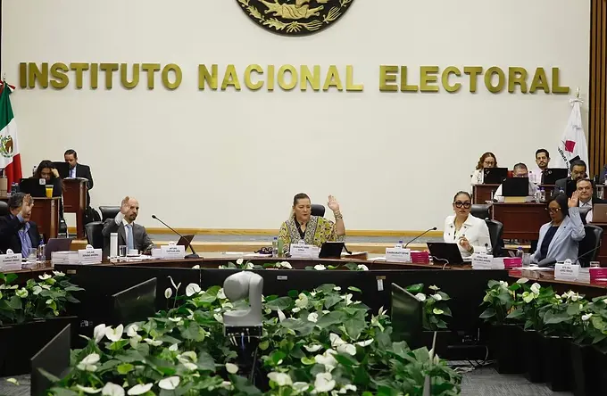 Aprueba INE sanciones a candidatos de elección judicial