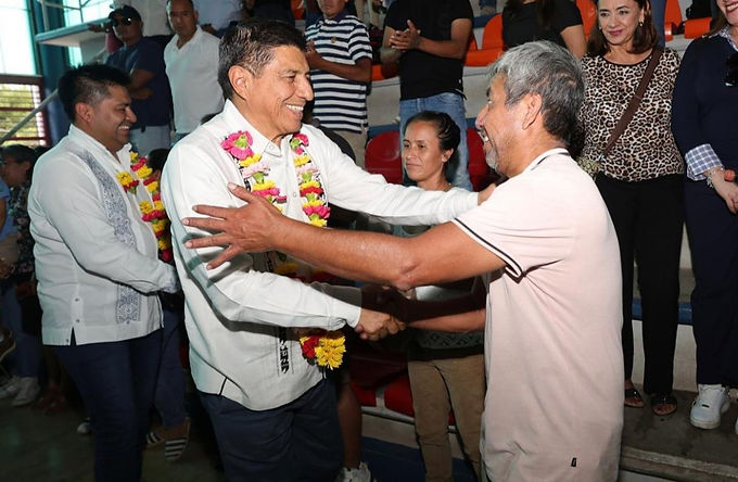 Mejora Salomón Jara sistema de saneamiento de aguas en Huajuapan