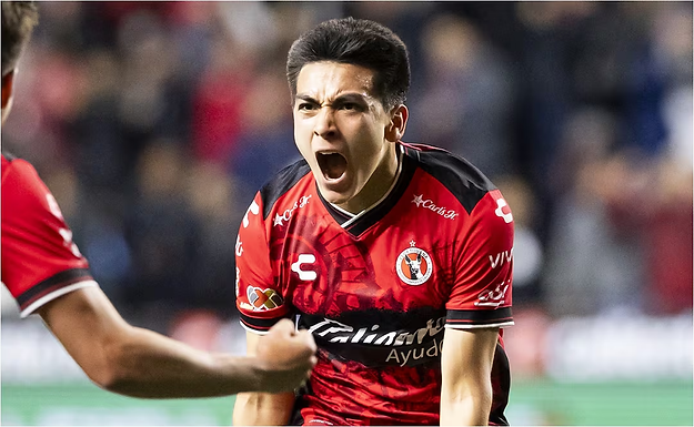 Gilberto Mora  se convierte en el futbolista más valioso de México