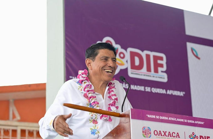 Lleva Gobierno de Oaxaca apoyos y atención a Santa María Lovani 