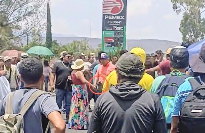 Alcalde de Mitla encabeza desalojo a balazos contra la CNTE en Oaxaca