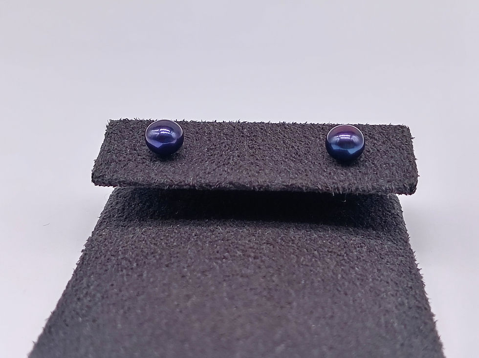 Thumbnail: Deep violet (purple) pearl stud earrings 