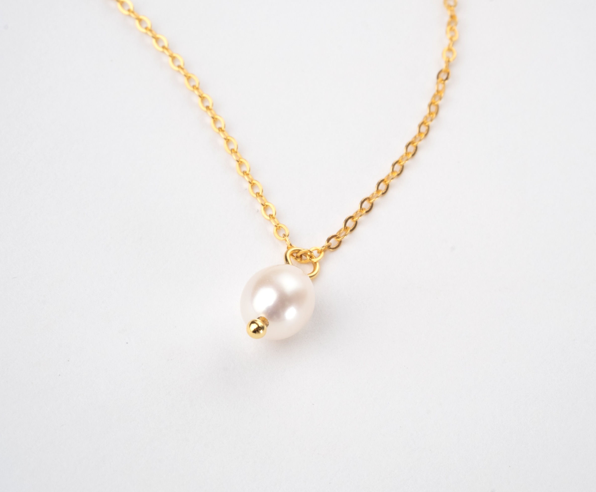 Freshwater pearl necklace