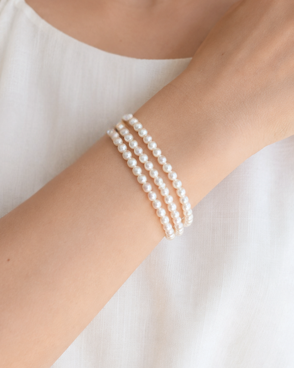 Pretty Pearls Three Strand Pearl Bracelet with 18k Gold Plated s925 Silver Clasp