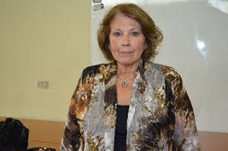 MARIA TERESA DEVIA