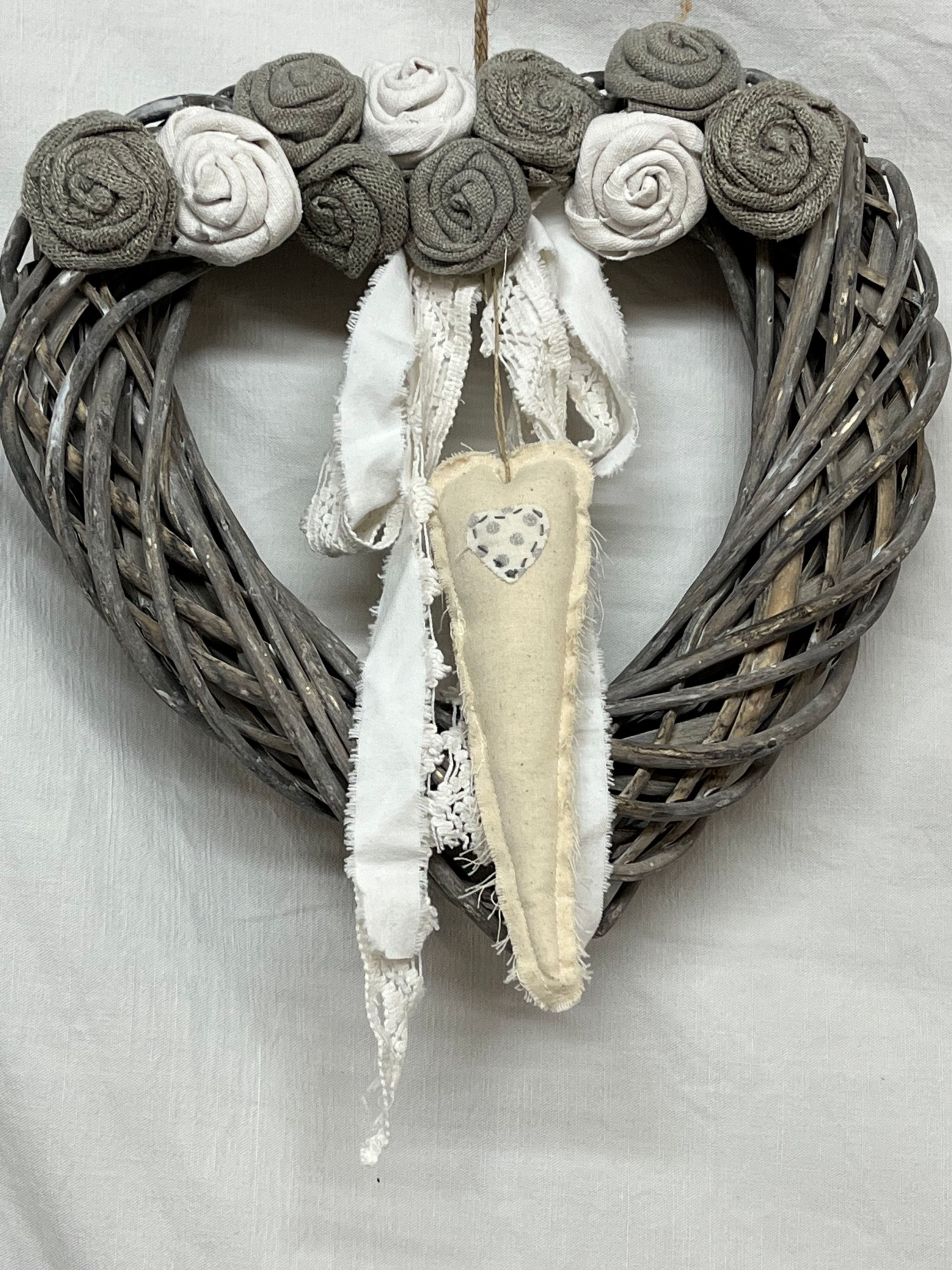  Couronne en osier grisé et blanchi