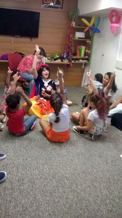 Princesa contando historrias