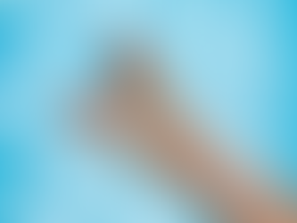 Les couleurs d’ongles qui subliment le bronzage