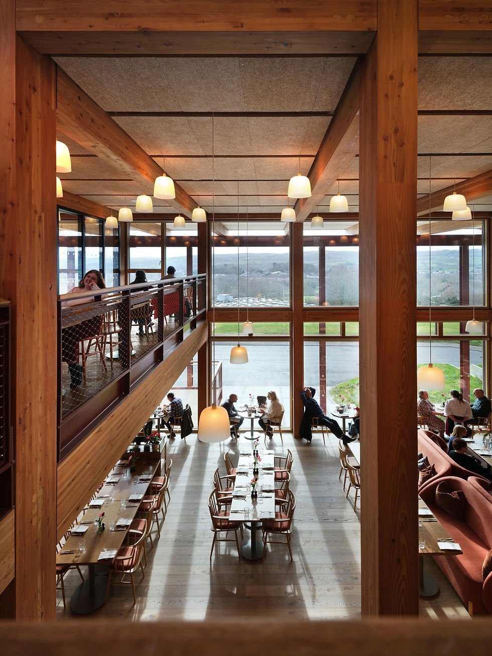 Theatr-Clwyd_Foyer_Philip-Vile-4