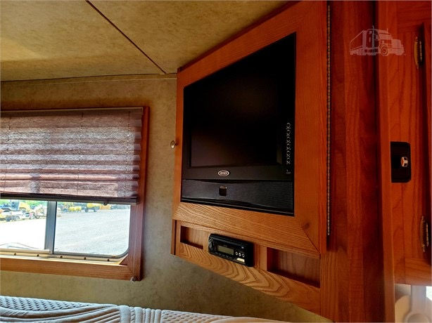 Thumbnail: 2011 Lakota 8360