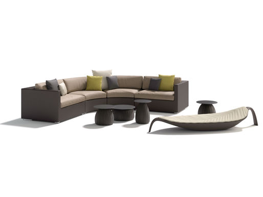 5 Reasons to Choose Luxury Outdoor Living Furniture ❄️✨