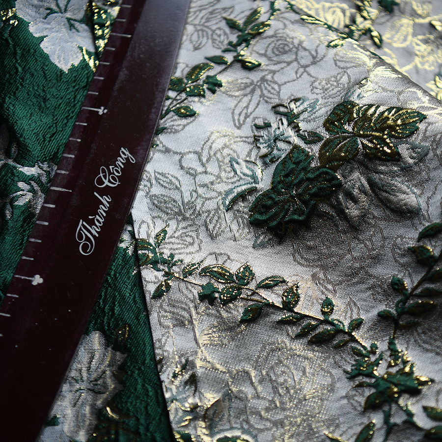 Thumbnail: Gấm hoa nổi - Metallic Golden and Green