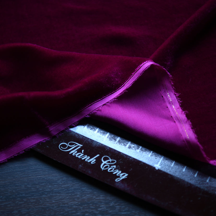 Thumbnail: Nhung the tơ tằm - Rose Red