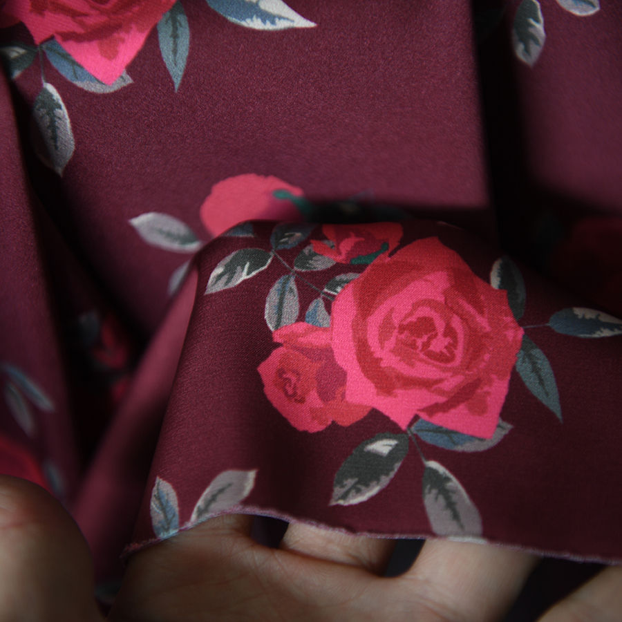 Thumbnail: Lụa satin Hoa hồng -đỏ bã trầu