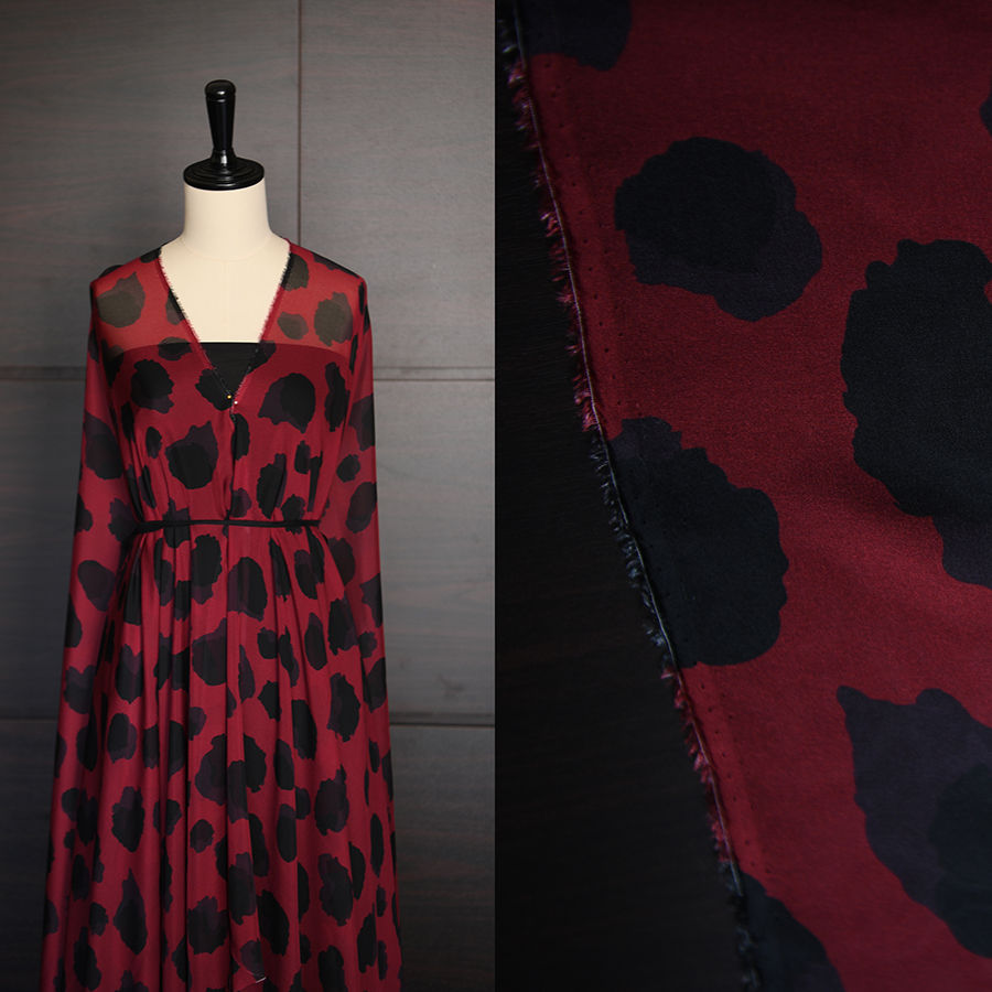 Thumbnail: Silk chiffon 8mm-Spots black on red