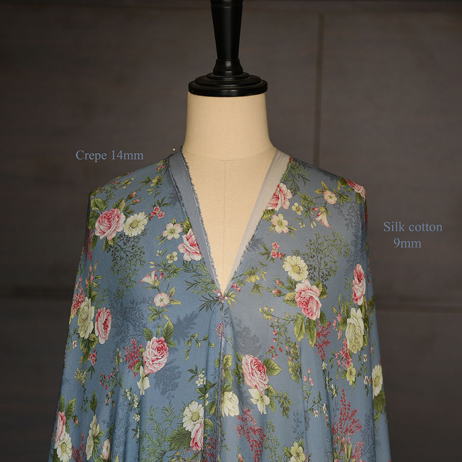 Thumbnail: Silk chiffon 8mm- Hoa hồng nền xanh đá
