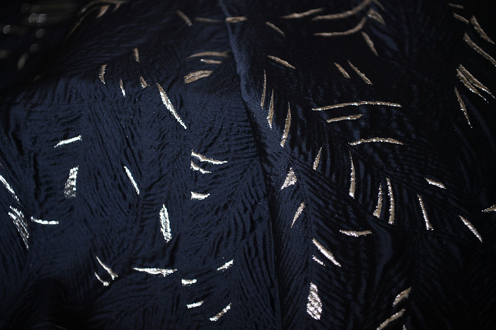 Thumbnail: Lá navy metallic bạc