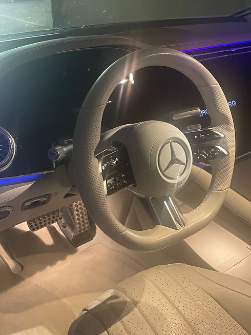 LUXURY LIMOUSINES GREECE