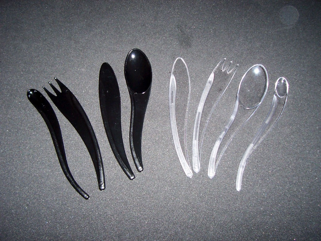 CUBIERTOS ESTILIZADOS