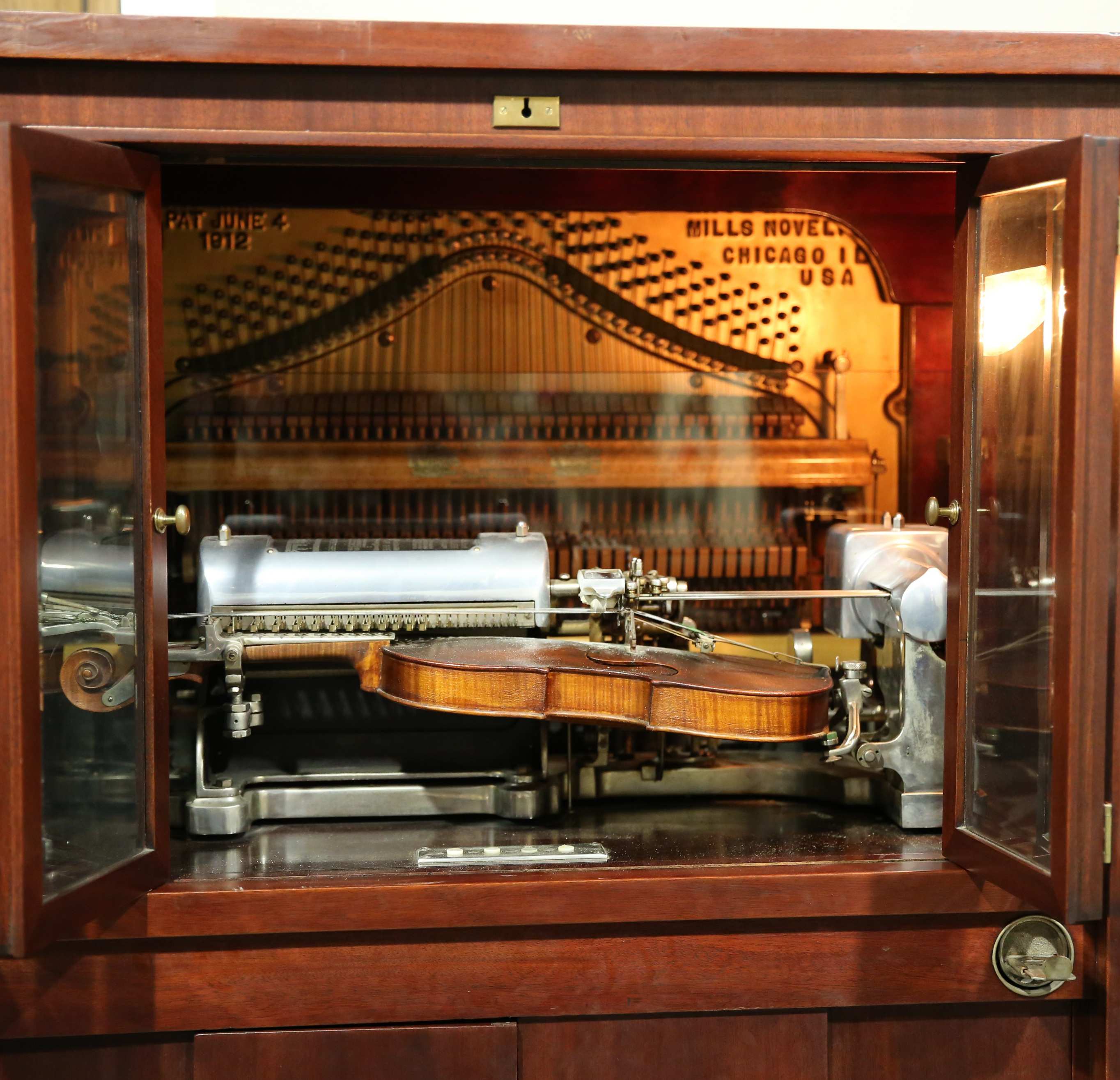 Early Mills Violano