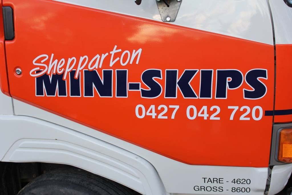 Shepparton MiniSkips Bin hire General and Green waste