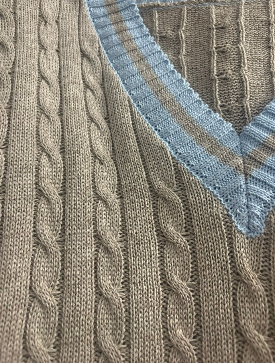 Maglia a trecce grigio/celeste