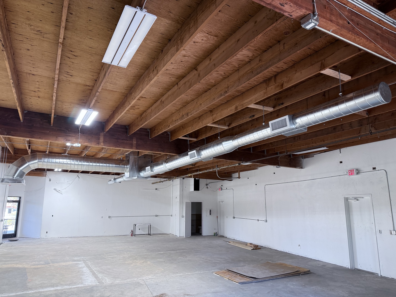 Installed spiral supply ductwork at the Madison commercial HVAC project
