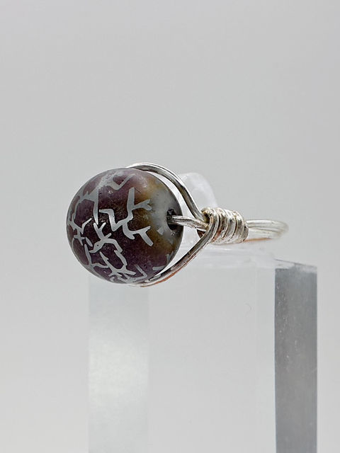 Crackled Agate Wire Ring side left